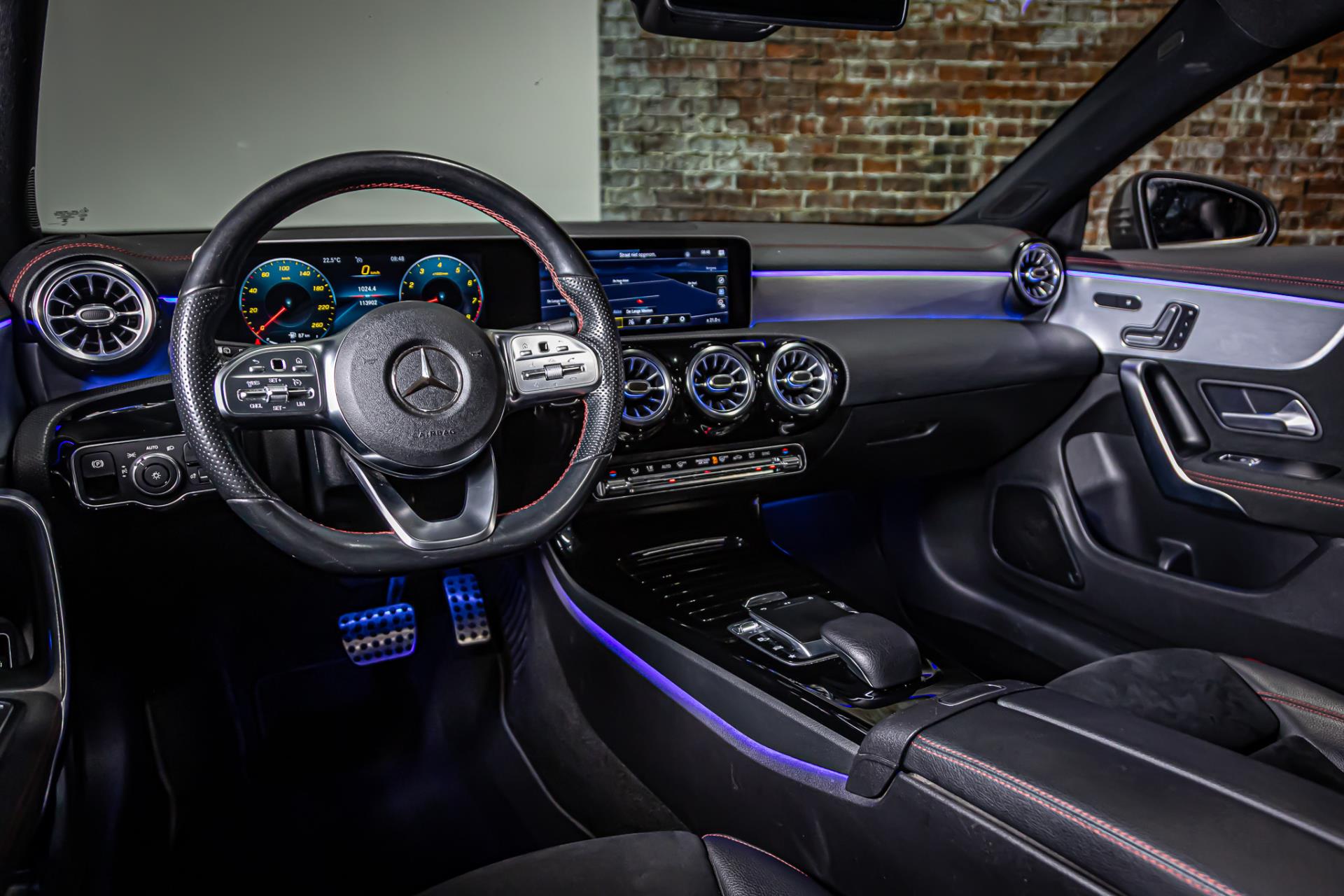 47509383-3.jpg